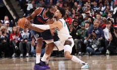 九游中国-快船客场战胜小牛，哈雷尔表现出色攻防俱佳的简单介绍