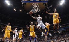 九游体育平台-莱奥圣西罗封神夜，AC米兰粉碎勒沃库森，葡萄牙闪电接管德甲争冠天平