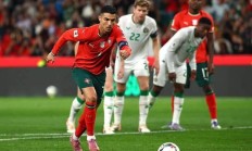 九游体育直播-哥伦比亚鏖战利物浦，C罗打破历史纪录