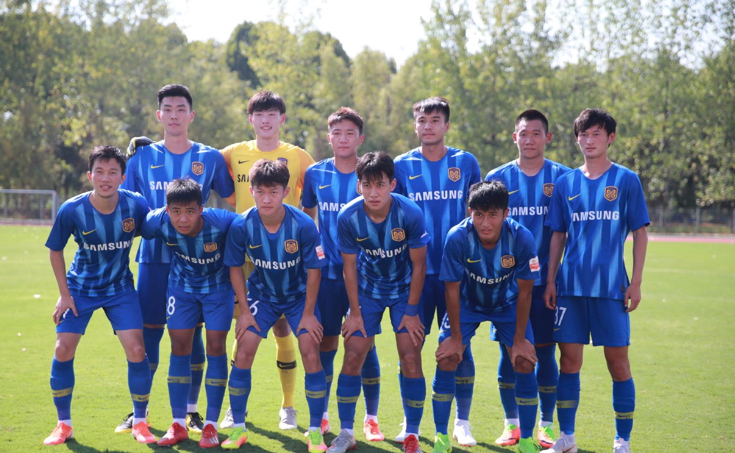 关于苏宁斩落富力,豪取三连胜稳稳排名前四的信息 关于苏宁斩落富力,豪取三连胜稳稳排名前四的信息