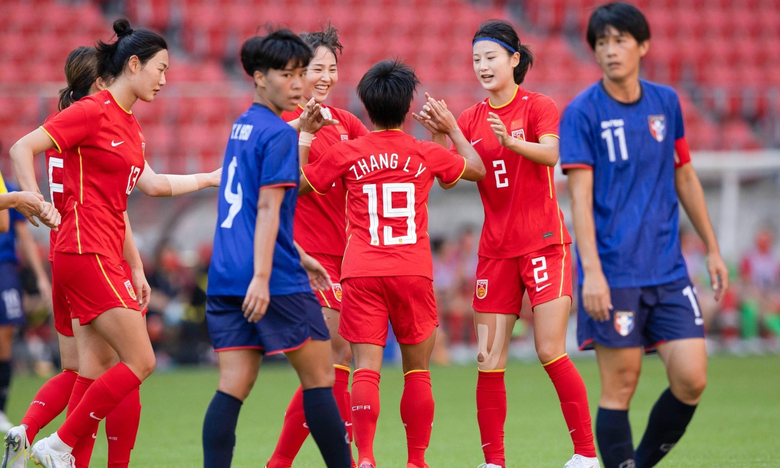 女足国家队备战国际比赛,争夺荣誉 女足国家队备战国际比赛,争夺荣誉