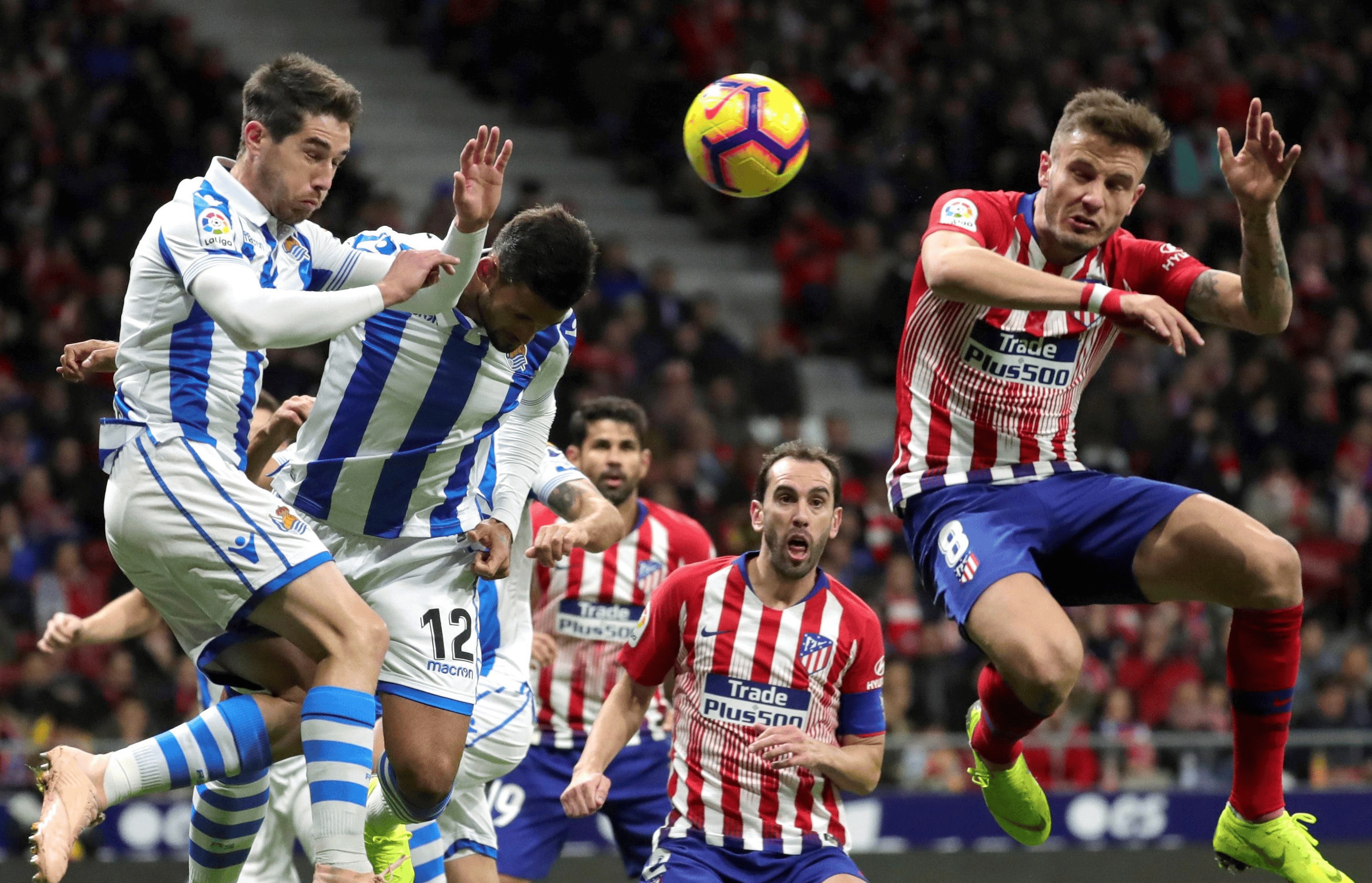 皇马客场挑战塞维利亚，谁将在比赛中脱颖而出？的简单介绍