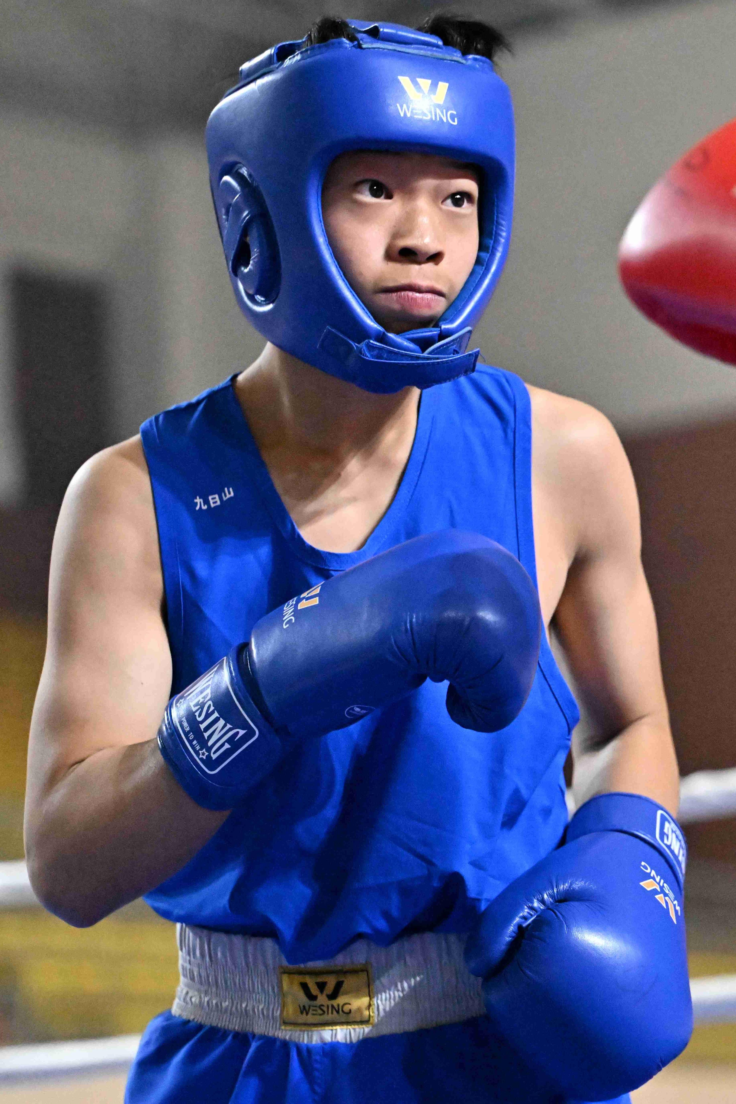 竞技风采!选手瞩目登场,搏击赛场 竞技风采!选手瞩目登场,搏击赛场