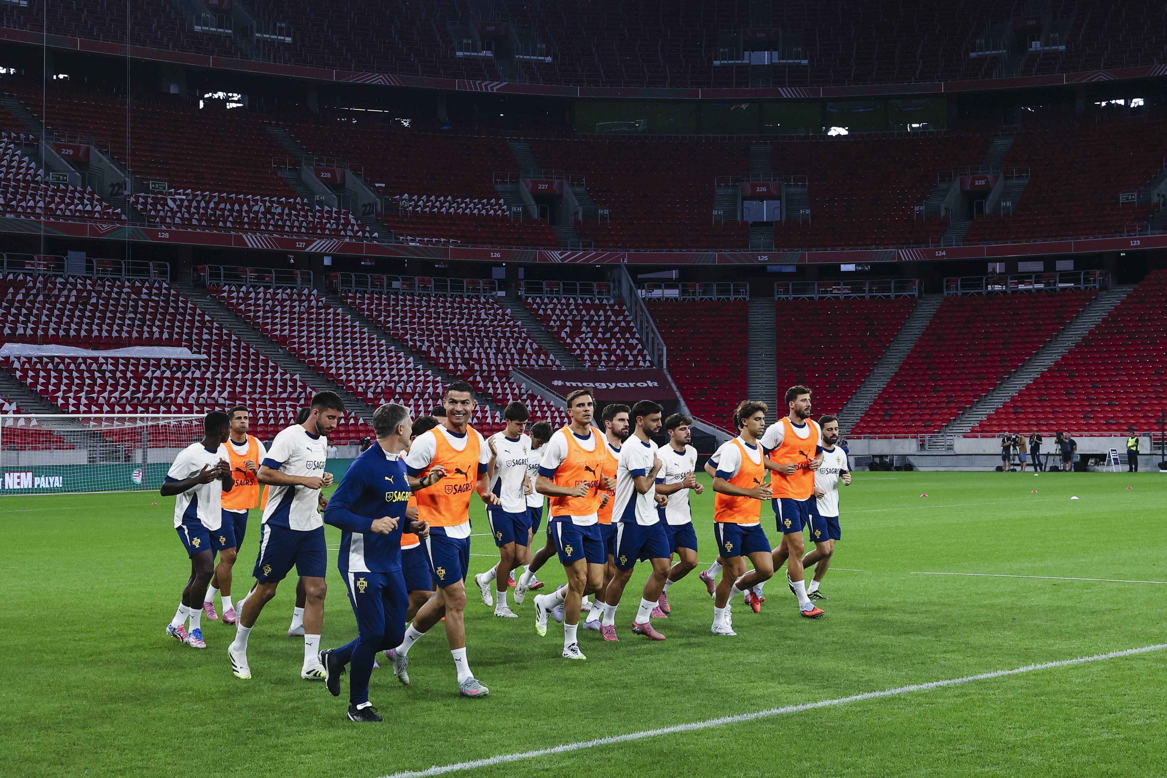 葡萄牙队在国际足球赛上大获全胜 葡萄牙队在国际足球赛上大获全胜