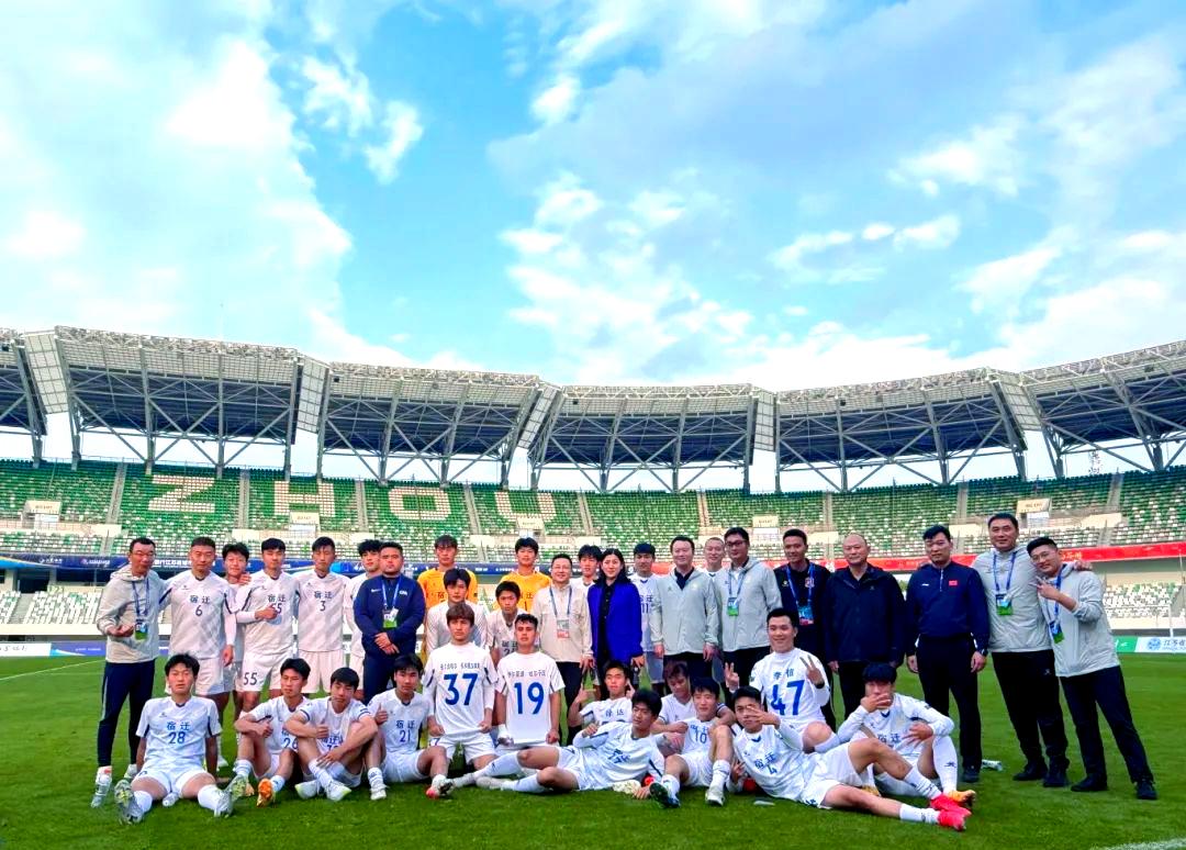 包含足球青年比赛精彩纷呈，未来大将初露锋芒的词条