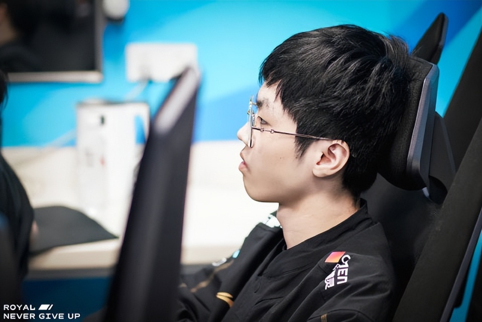 关于IG强势TeamWE,Uzi惊艳世界的信息 关于IG强势TeamWE,Uzi惊艳世界的信息