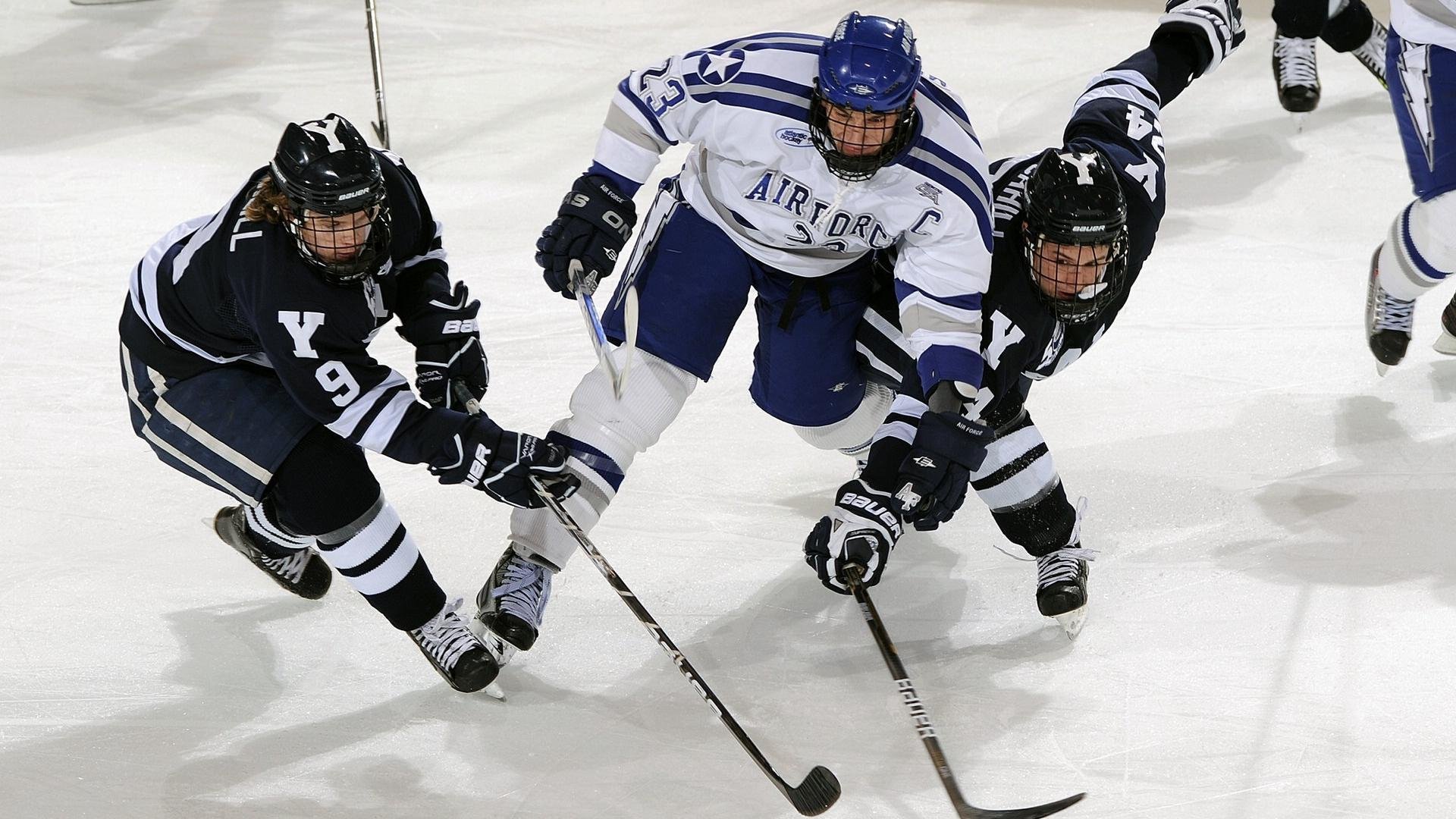 当众神之怒遇上北欧寒冰，哈兰德一箭定乾坤，希腊强压挪威背后的足球史诗